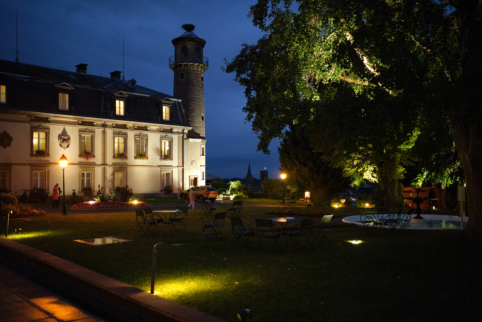 Le château d'Isenbourg de nuit.